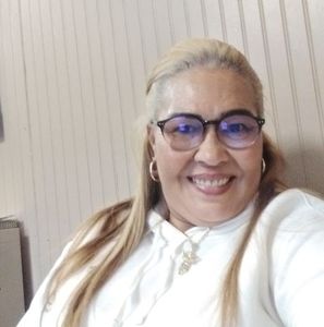 Meet your Posher, Maria josefa